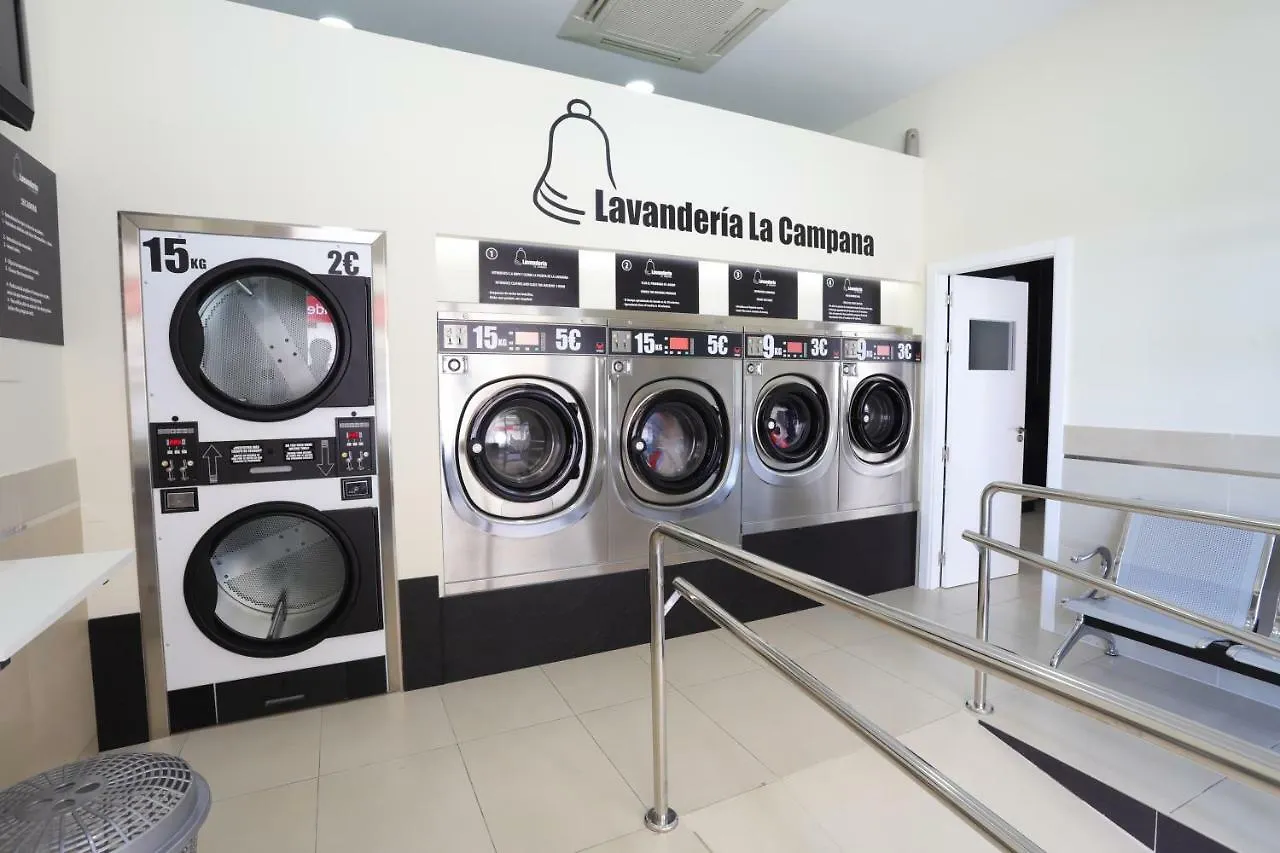 Hostal la Campana La Línea de la Concepción 0*,