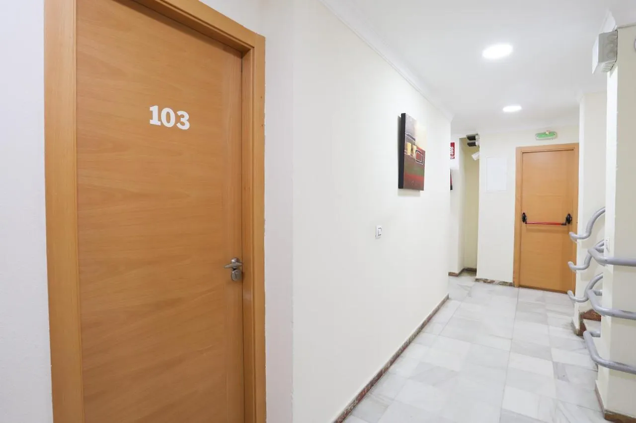 Hostal La Campana La Línea de la Concepción Hotel