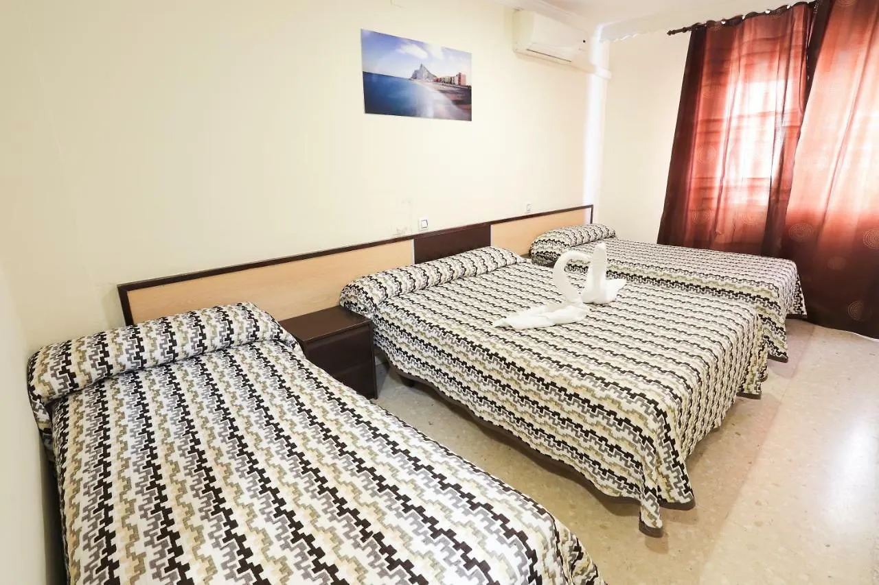 Hostal La Campana La Línea de la Concepción Hotel